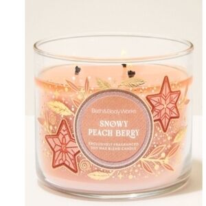 Bath & Body Works Snowy Peach Berry Candle - Peach and Gold